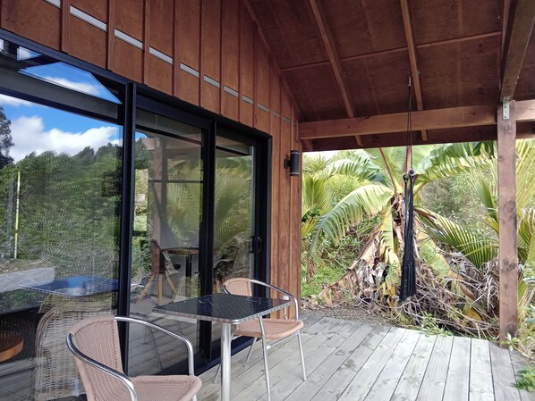 Deluxe Studio, Balcony, Garden View | Terrace/patio