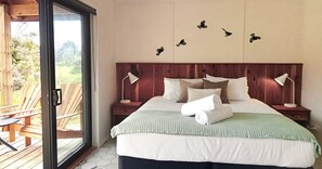 Deluxe Cottage, Garden View | Blackout curtains, soundproofing, free WiFi, wheelchair access