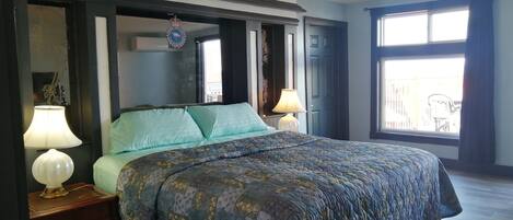 1 bedroom, Egyptian cotton sheets, premium bedding