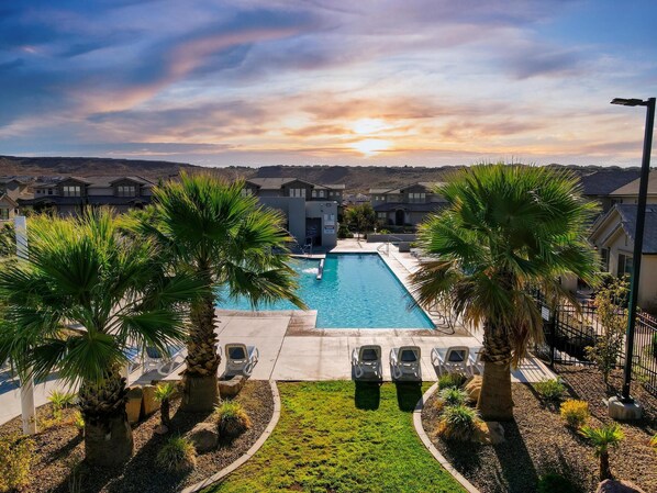 Pool - Central to Top Southern Utah Adventures 11 Guest (Washington)