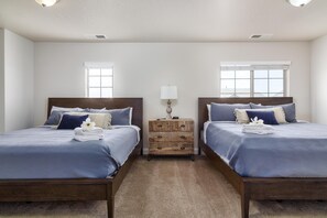 3 bedrooms, WiFi, bed sheets - Central to Top Southern Utah Adventures 11 Guest (Washington)