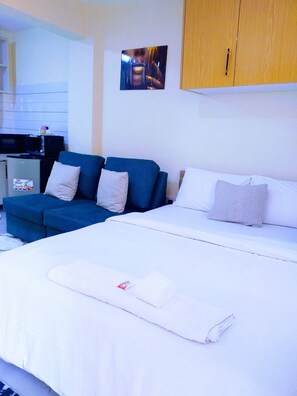 2 bedrooms, iron/ironing board, WiFi, bed sheets - Furnished One bedroom and studio @fedha (Nairobi)