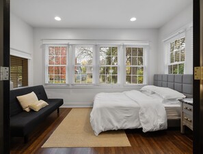 3 habitaciones, tabla de planchar con plancha y wifi gratis 