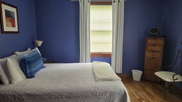 2 sovrum, skrivbord, strykjärn/strykbräda och gratis wi-fi