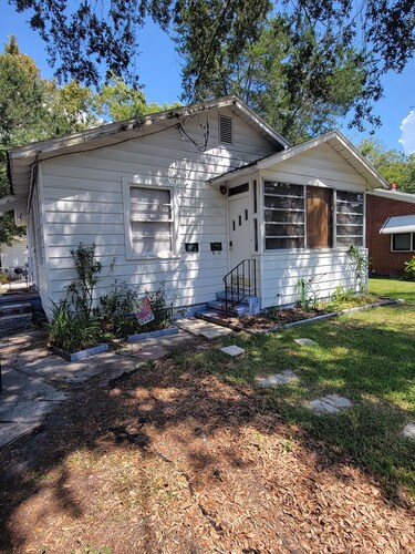 Charming Family Friendly, Pet Friendly Bungalow, Sleeps 6 - Jacksonville, FL