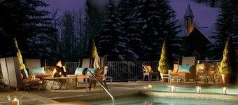 Luxury Suite + Hot Tub Access | Slopeside