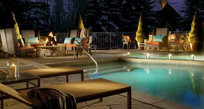Luxury Suite + Hot Tub Access | Slopeside