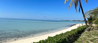 Beach Front cottage on the Best beach in Grand Bahama