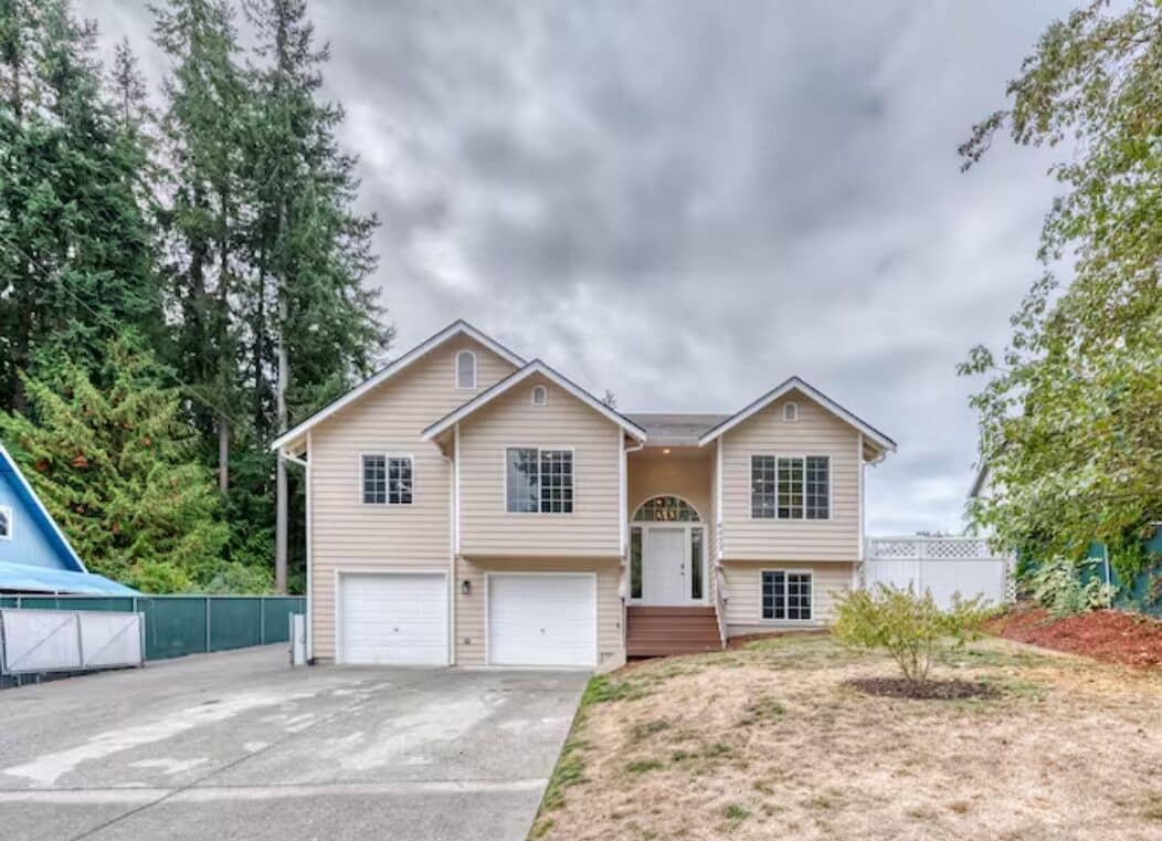 Tranquil Urban Oasis in Bonney Lake