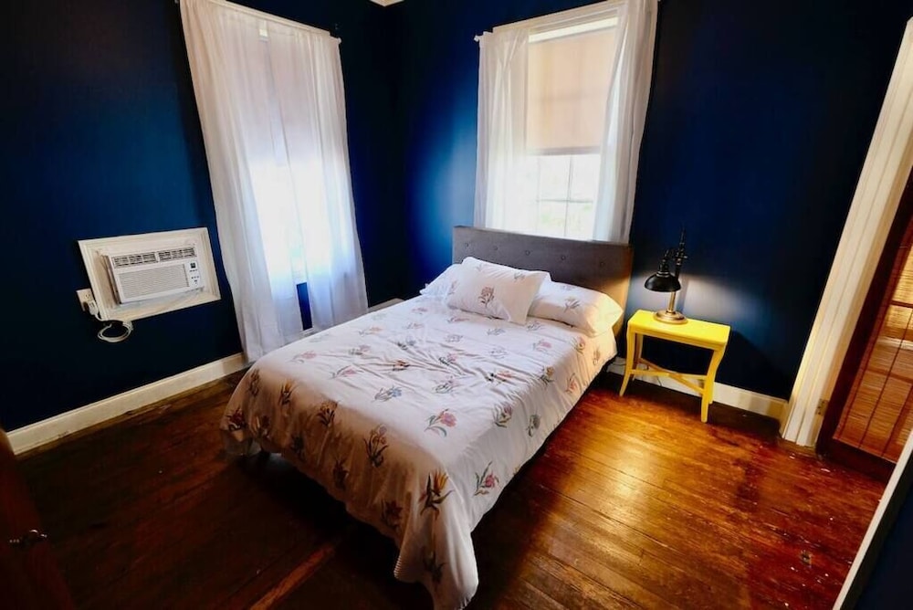 Opera House Loft Breaux Bridge Breaux Bridge Vrbo