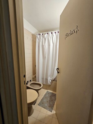 Apartment | Badezimmer