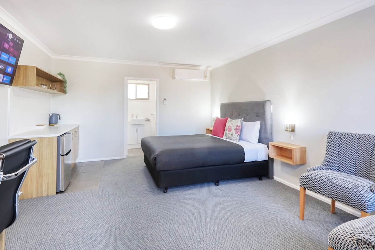 Standardzimmer | 1 Schlafzimmer, hochwertige Bettwaren, individuell eingerichtet