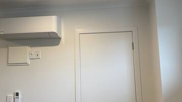 Standard Studio | Air conditioning