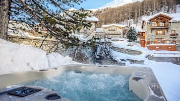 Idromassaggio all'aperto