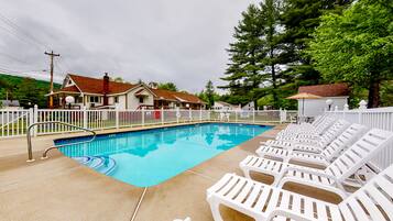 Innenpool, beheizter Pool