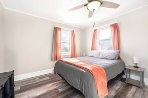 5 makuuhuonetta, silitysrauta/-lauta, Wi-Fi, vuodevaatteet