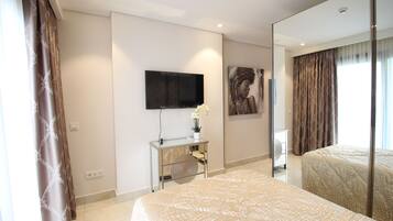 Classic Room | 1 bedroom, individually decorated, individually furnished, desk