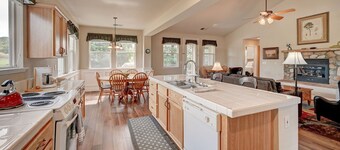 Carson Hill Cottage-Spacious Getaway