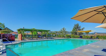 Golden Rule Cottage-located on golfcourse