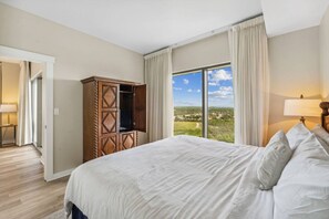 3 Schlafzimmer, Schreibtisch, Bügeleisen/Bügelbrett, WLAN