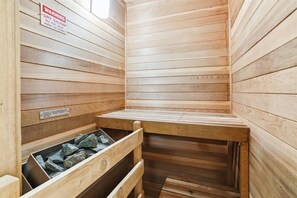 Sauna - Charming Highridge Condo F2: Access to Pool, Hot Tub, and More! (Killington)