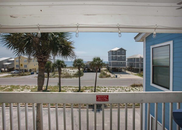 Unclassified image, 1 of 43, button