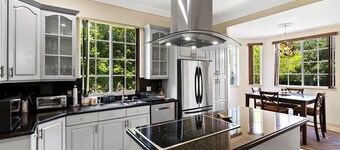 7 Bedroom Equestrian Haven