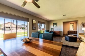 Interior - Water View, Ocean Drive Retreat Awaits (Corpus Christi)