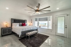 4 室のベッドルーム、アイロン / アイロン台、旅行用ベビーベッド、WiFi