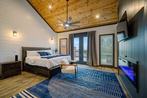 5 Schlafzimmer, Schreibtisch, Reisekinderbett, kostenloses WLAN