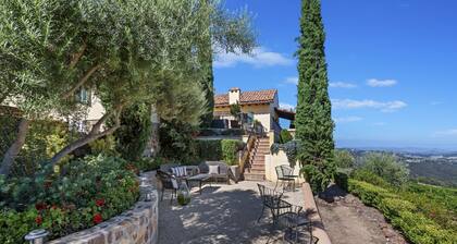 Temecula Valley Wine Country Area - European Villa on 20 Acre Vineyard
