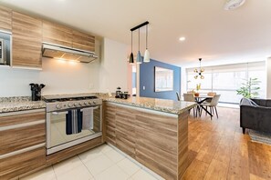 Fridge, microwave, oven, stovetop
