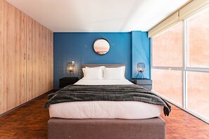 2 bedrooms, iron/ironing board, travel crib, WiFi