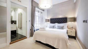 2 Schlafzimmer, BĂŒgeleisen/BĂŒgelbrett, kostenloses WLAN, BettwĂ€sche