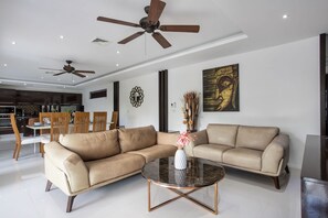 Premium Villa | Living room