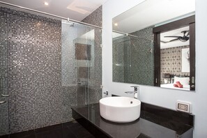 Bathroom - Seaview Pool Villa Dragon D in Tropics (Chalong)