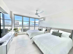 2 habitaciones, tabla de planchar con plancha, wifi y ropa de cama 