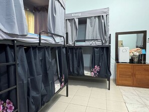 Bügeleisen/Bügelbrett, WLAN