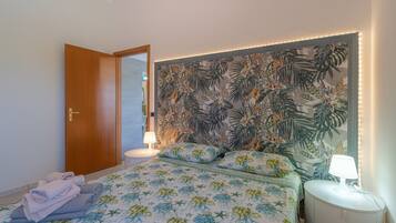 1 chambre, fer et planche Ă repasser, Wi-Fi gratuit, draps fournis