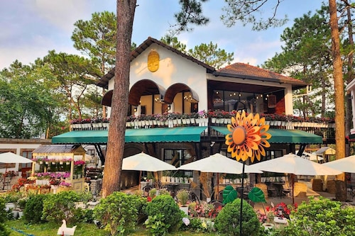 De Vivre Homestay Măng Đen