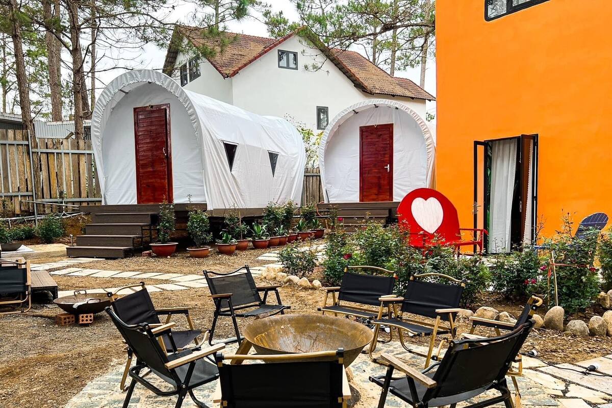 Design Tent, Garden View | Pemandangan dari bilik