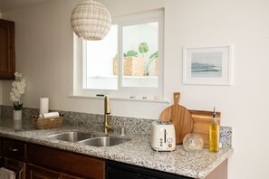 Interior - Surf Cottage w/Private Pool and Fire Pit Close to La Jolla Beaches (San Diego)