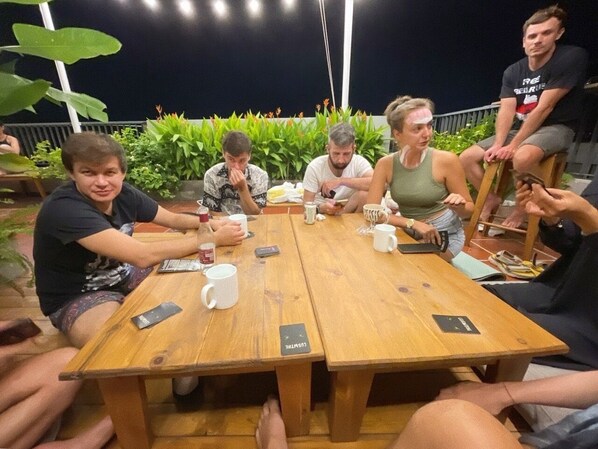 Outdoor dining