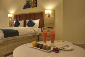 Business-Doppelzimmer | Wohnbereich | LED-Fernseher