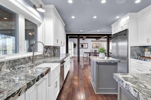 Exterior - Macon Secluded Lakefront Paradise - Pool, Hot Tub, Gym, Gameroom, Steamroom (Lizella)