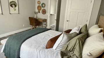 1 bedroom, desk, iron/ironing board, travel cot