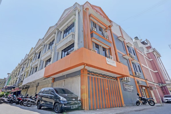 Fachada da propriedade