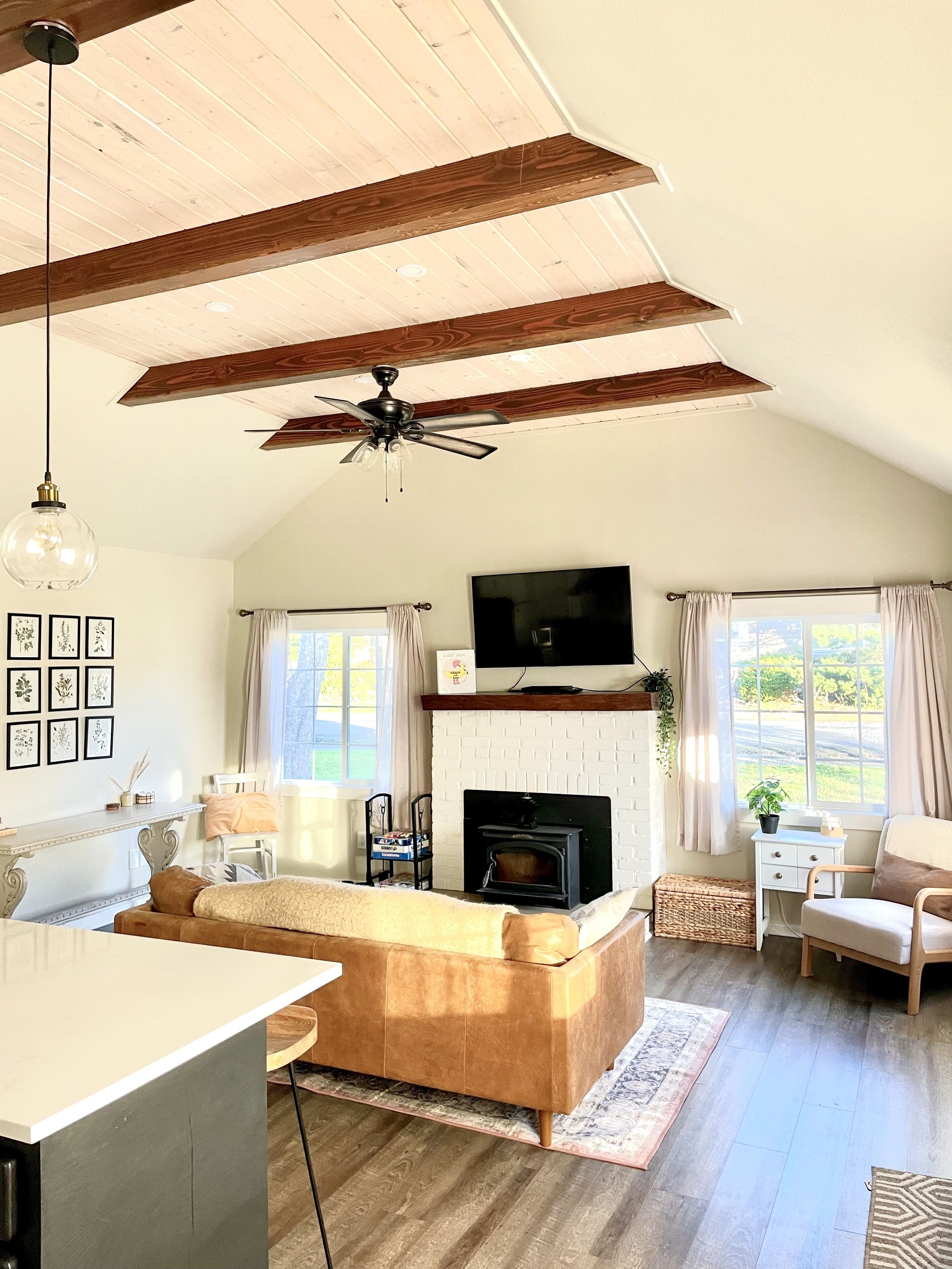 TV, fireplace, DVD player