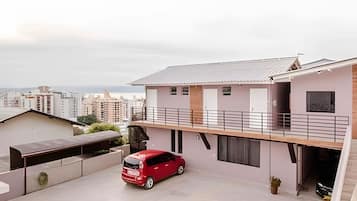 Basic Villa | Exterior