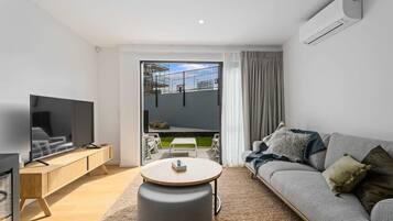 TV, offices